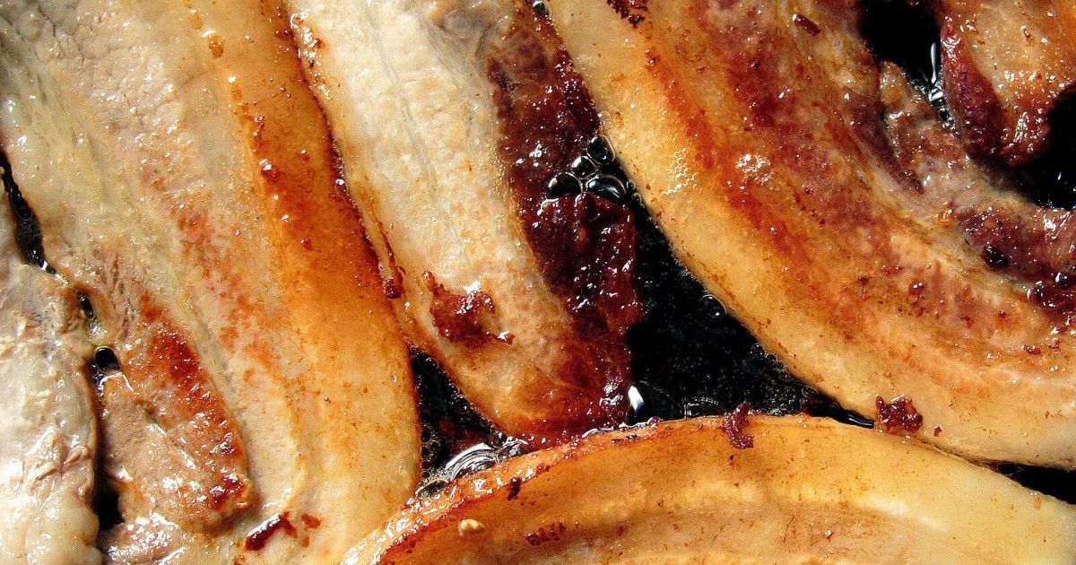 How to Remove Grease from Pans: 5 Easy Methods