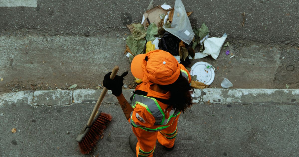How to Remove Grease from Concrete: Easy Methods That Work