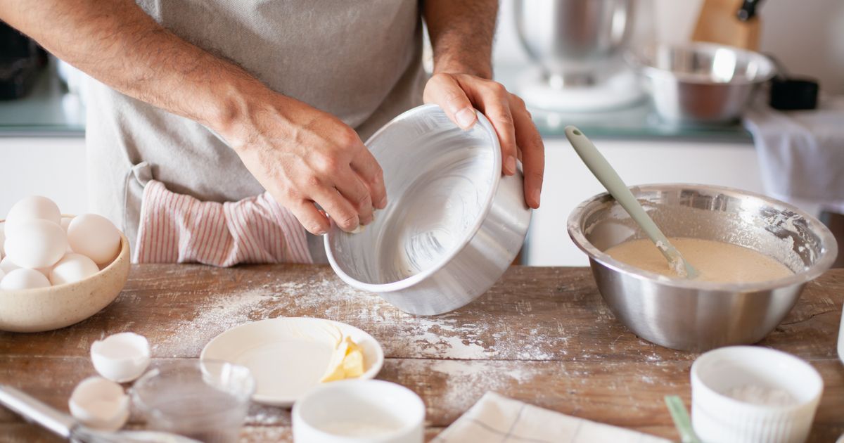 How to Remove Baked On Grease: 5 Easy Methods