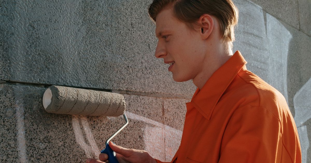 Best Ways to Remove Oil from Concrete 2026: Top 5 Methods Ranked
